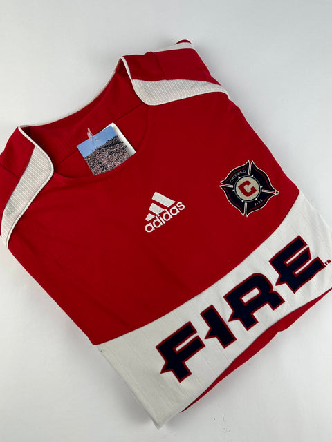 2006-07 Chicago Fire football shirt made by Adidas size XL 