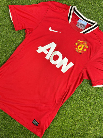 2011-12 Manchester United football shirt made by Nike size Small