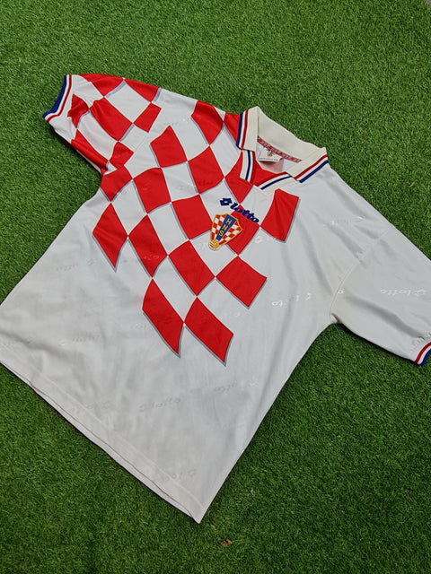 1998-99 Croatia football shirt on an astro-turf background