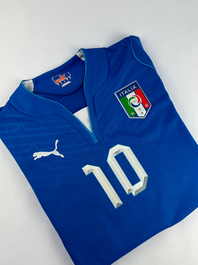 2013 Italy Football Shirt made by Puma size Large