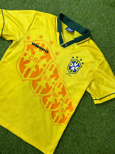 1994-96 Brazil Football Shirt made by Umbro size large