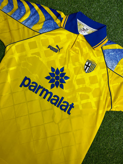 1995-96 Parma AC football shirt made by Puma size XXL