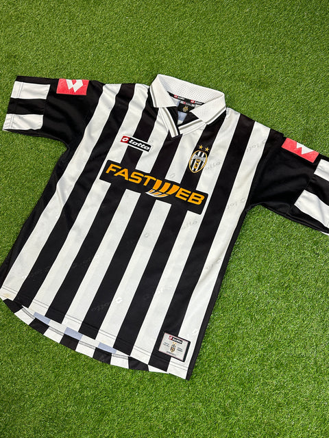 2001-02 Juventus Football Shirt made by Lotto Sized Large