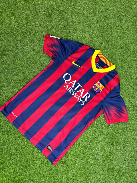 2013-14 Barcelona football shirt made by Nike Size Small