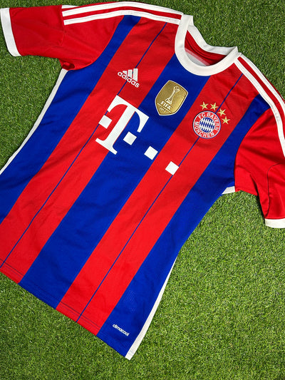 2014-15 Bayern Munich Football Shirt made by Adidas size Small