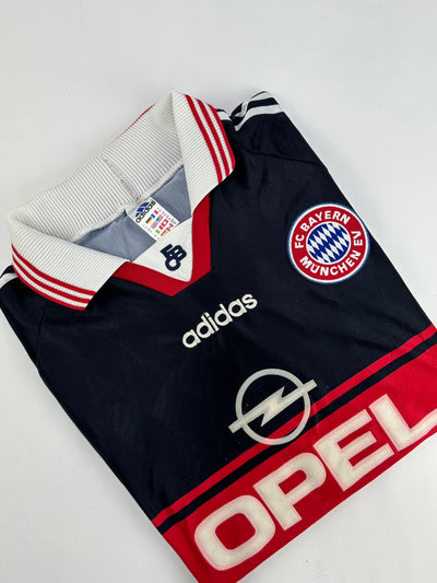1998-99 Bayern Munich football shirt made by Adidas size XL