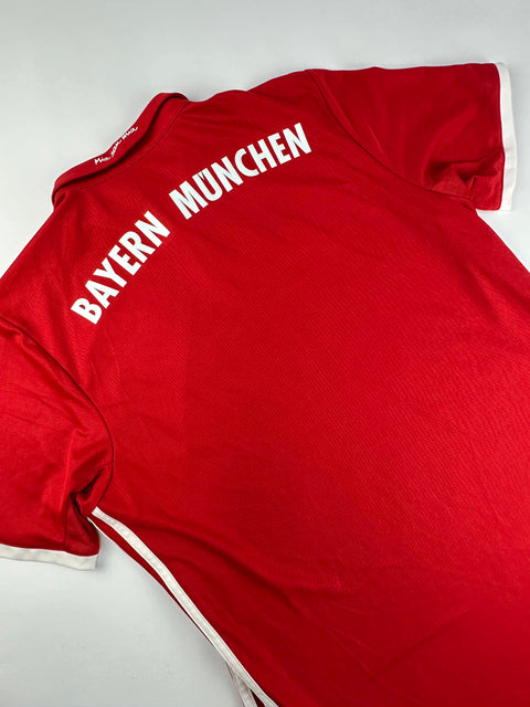 2016-17 Bayern Munich football shirt made by Adidas size Large
