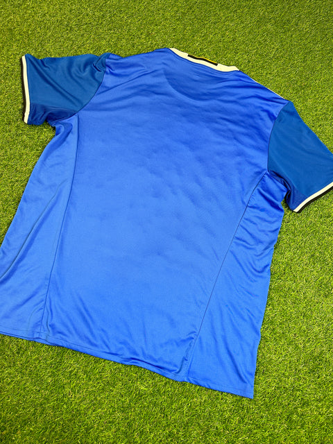 2016-17 Juventus Football Shirt made by Adidas size XL