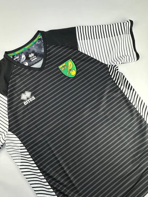 2017-18 Norwich City football shirt made by Errea size Large