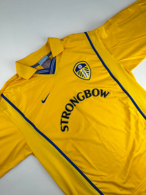 2001-02 Leeds United football shirt made by Nike size Large