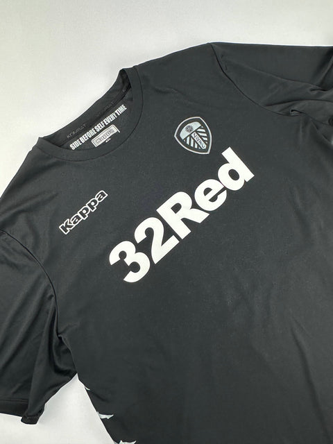 2017-18 Leeds United football shirt made by Kappa size XXXL (fits more like an XL)