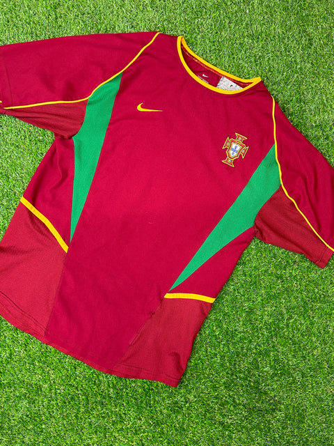 2002-04 Portugal football shirt made by Nike size Small