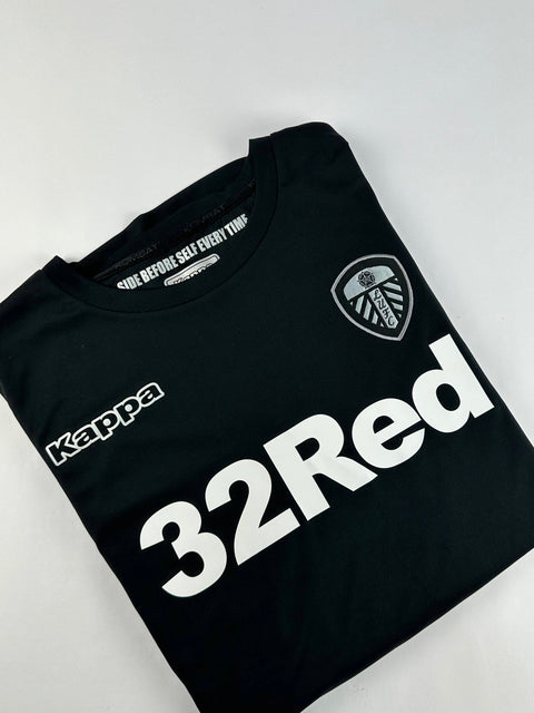 2017-18 Leeds United football shirt made by Kappa size XXXL (fits more like an XL)