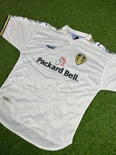 1998-00 Leeds United Football Shirt made by Puma sized Large