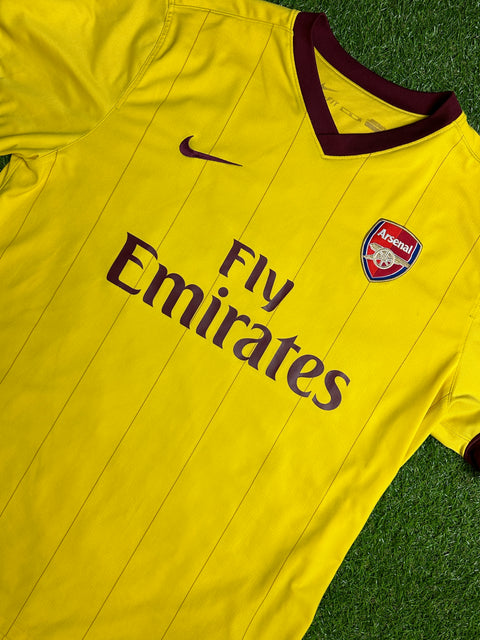 2010-13 Arsenal football shirt made by Nike size XL