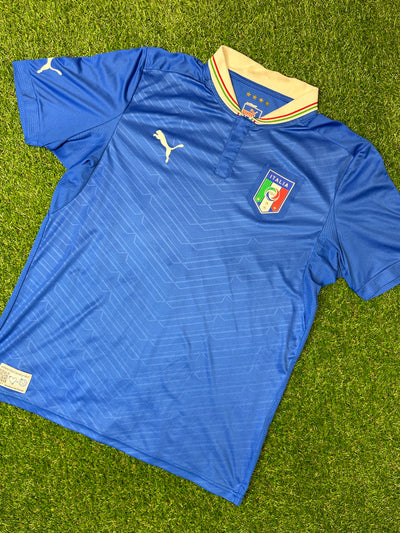 2012-13 Italy football shirt made by Puma size Large