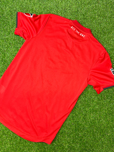 2019-20 Toronto FC football shirt made by Adidas size small 
