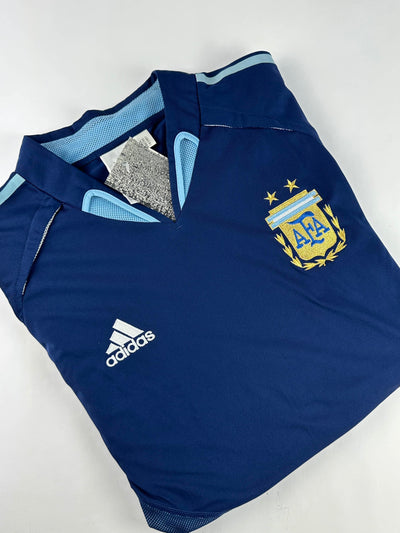 2004-05 Argentina football shirt made by Adidas size Large