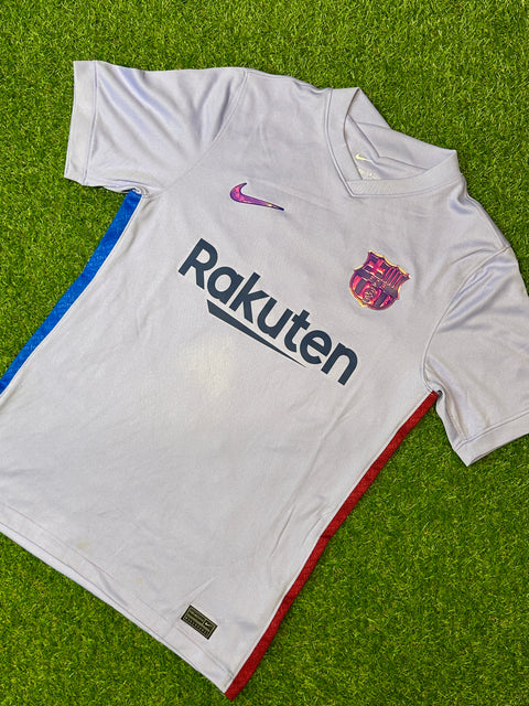 2021-22 Barcelona football shirt made by Nike size small