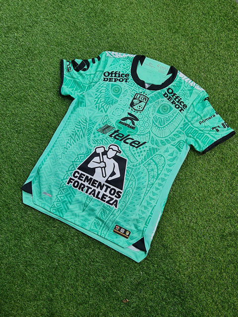 Leon FC 2022 special edition jersey on an astro turf background
