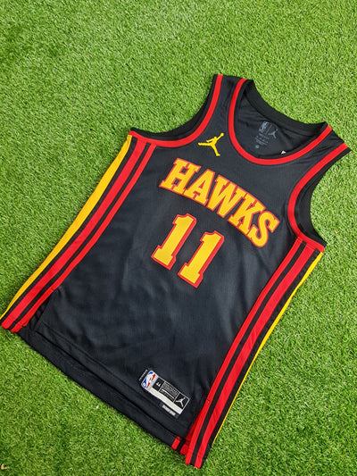 2023 Atlanta Hawks Statement edition jersey made by Nike size Medium