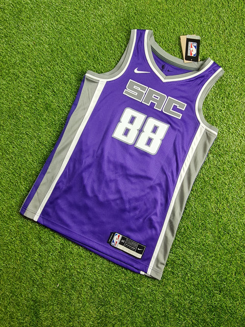 2023 Sacramento Kings Jersey made by Nike in a size small.