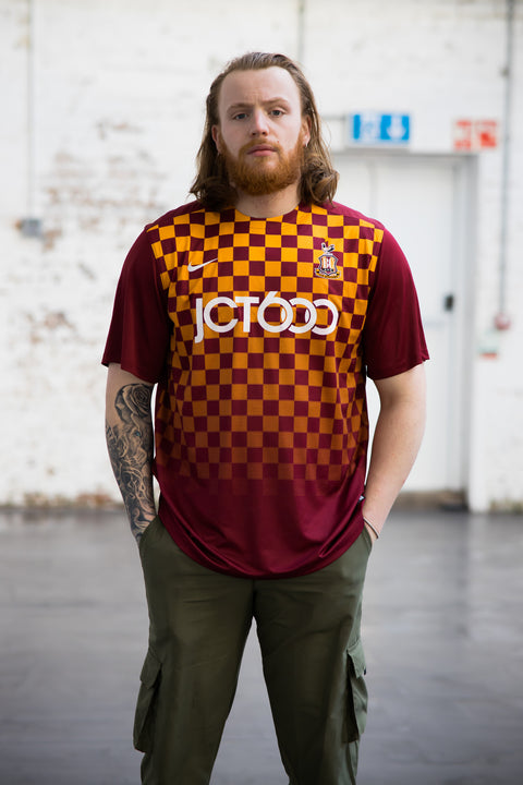 2015-16 Bradford City Football Shirt made by Nike